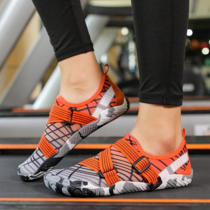 Professional Light Weight Non Slip Flat Sole Gym Fitness Deadlift Squat Shoes Breathable Wide Toe Box Cross Training Barefoot