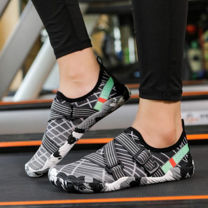 Professional Light Weight Non Slip Flat Sole Gym Fitness Deadlift Squat Shoes Breathable Wide Toe Box Cross Training Barefoot 5